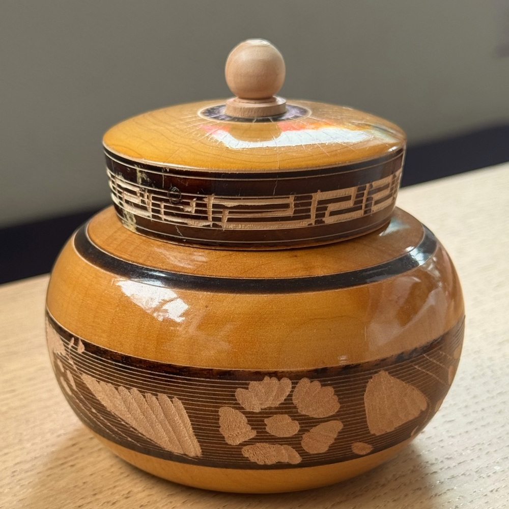 Vintage Mexican Art Signed G. Rodriguez Wood Jar Box with Lid Carved